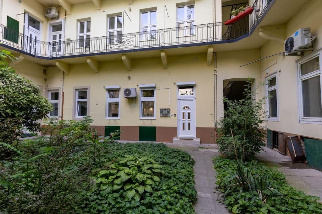Venus Apartments - Broadway II Budapest Exteriör bild
